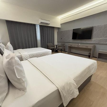 Lido De Paris Hotel Manila Eksteriør billede