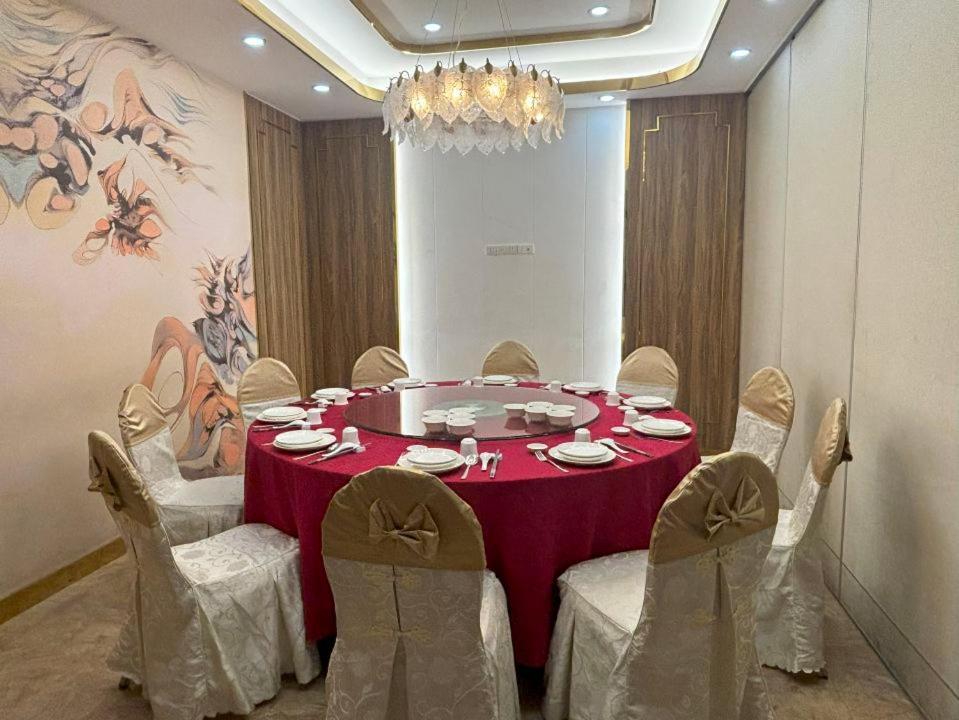 Lido De Paris Hotel Manila Eksteriør billede