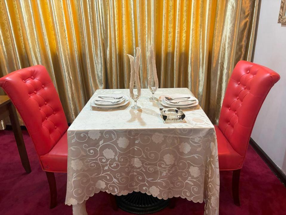 Lido De Paris Hotel Manila Eksteriør billede