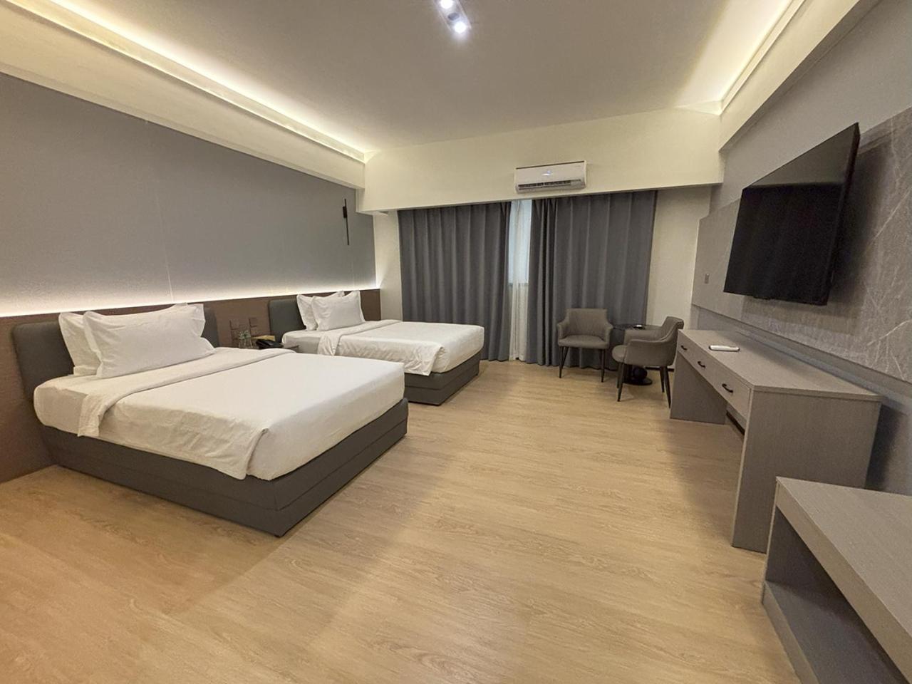 Lido De Paris Hotel Manila Eksteriør billede