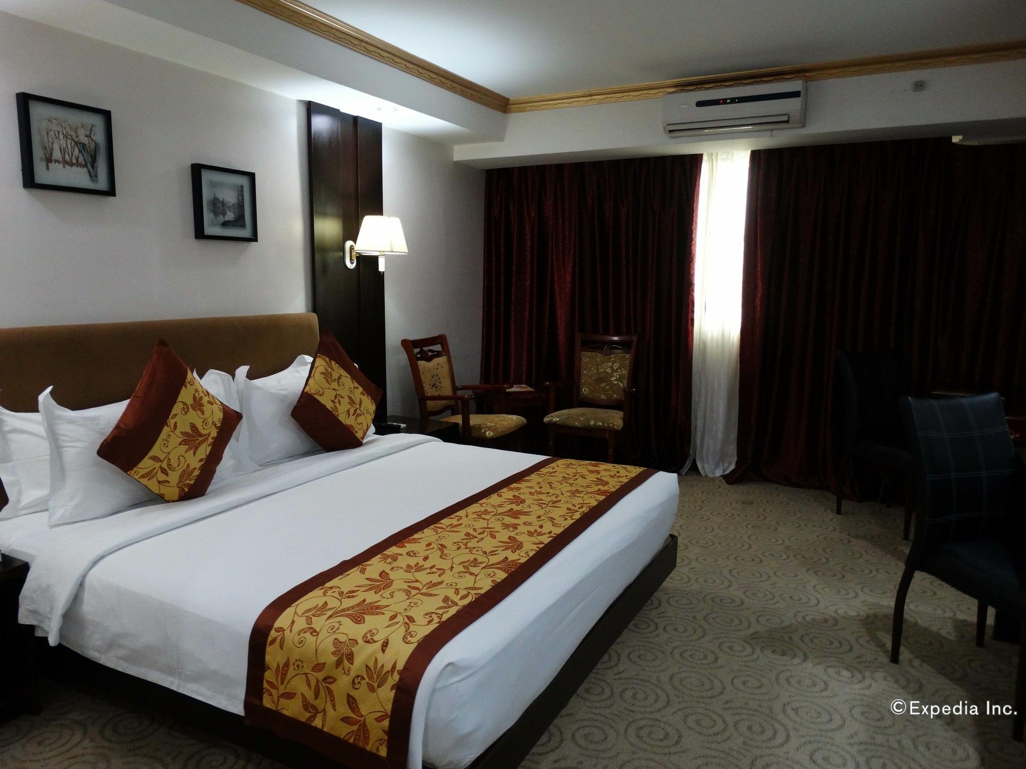 Lido De Paris Hotel Manila Eksteriør billede